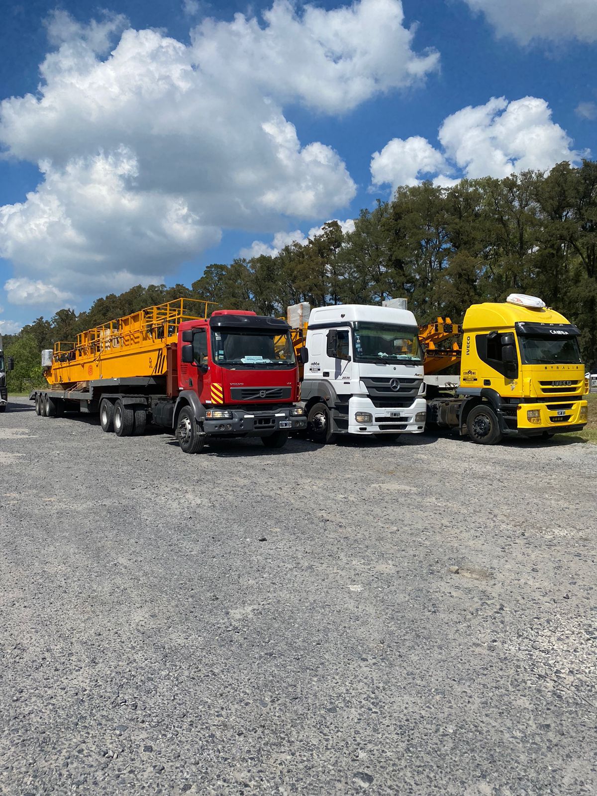 Equipo de logística y transporte pesado de Arbolasba